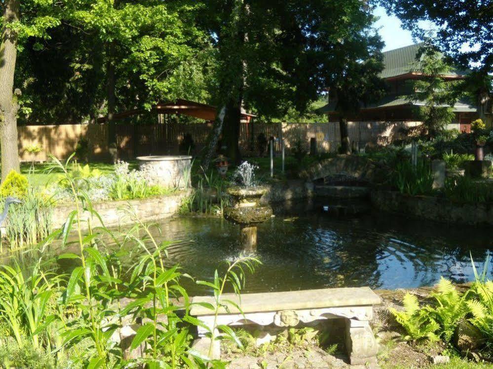 Готель Garden